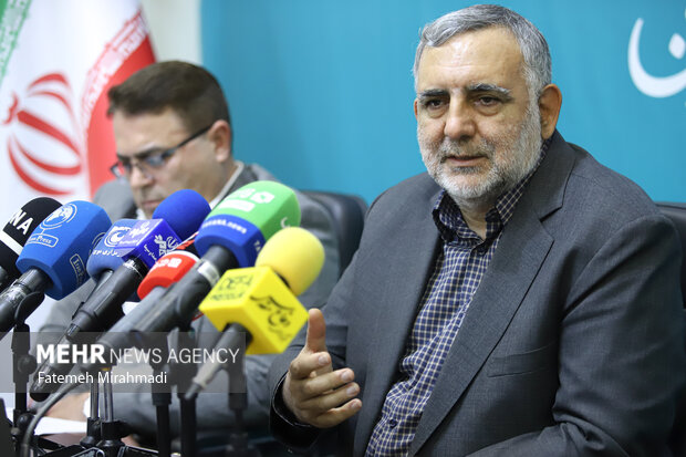 رونمایی از پوستر سی و ششمین نمایشگاه بینالمللی کتاب تهران