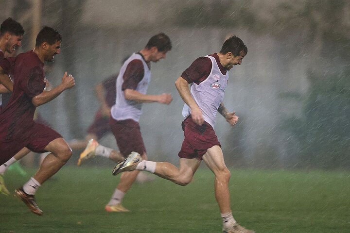 تمرین پرسپولیس در شرایط ویژه آب و هوای تهران+عکس