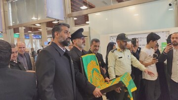 ورود کاروان رضوی و پرچم بارگاه امام رضا(ع) به شهر تبریز