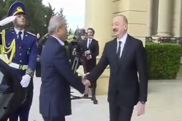 VIDEO: Azeri president welcomes Iranian counterpart in Baku