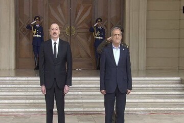 Pezeshkian officially welcomed by Aliyev in Baku(+VIDEO)