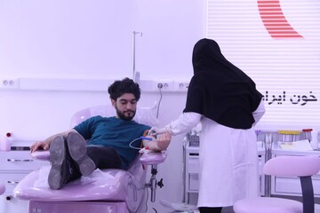 اهدای خون هنرمندان لرستانی