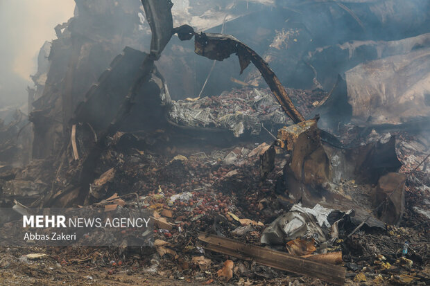 İran'daki patlamada can kaybı 70'e ulaştı İran'daki patlamada can kaybı 70'e ulaştı