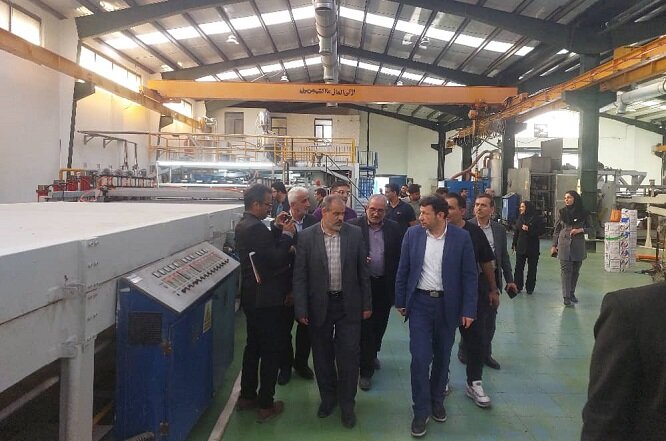 صنایع استان بوشهر نگاه ویژهای به نیروهای بومی داشته باشند