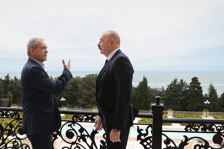 Iran mulls buying oil from Azerbaijan amid warming ties Iran mulls buying oil from Azerbaijan amid warming ties