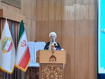 شوراها باید مراقب باشند که دچار فساد نشوند