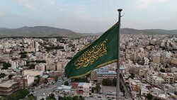 آئین استقبال و برافراشته شدن پرچم رضوی در کرمانشاه