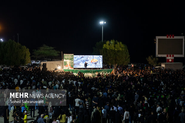 تجمع مردم بندرعباس برای جانباختگان بندر شهید رجایی