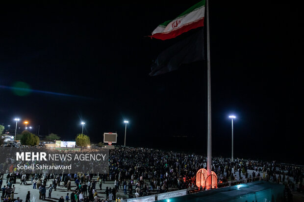 تجمع مردم بندرعباس برای جانباختگان بندر شهید رجایی