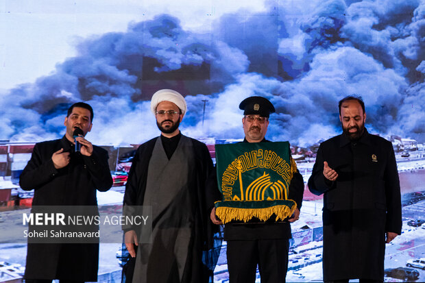 تجمع مردم بندرعباس برای جانباختگان بندر شهید رجایی