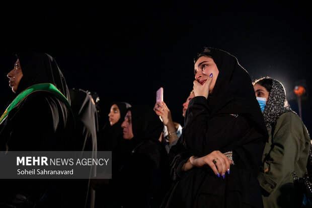 تجمع مردم بندرعباس برای جانباختگان بندر شهید رجایی