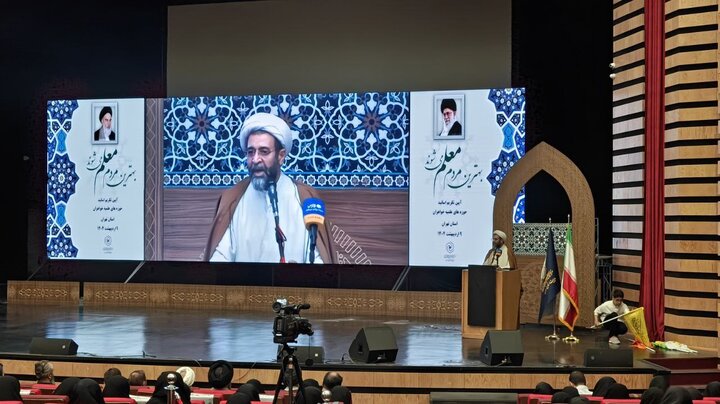 نسل امروز با نسل ما تفاوت دارد؛ دغدغه معیشتی مانع ایفای نقش تبلیغی