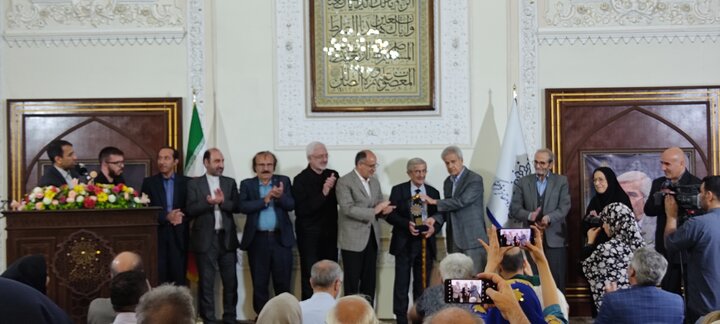 دشمنیها با رستم است، کسی با شُغاد کار ندارد