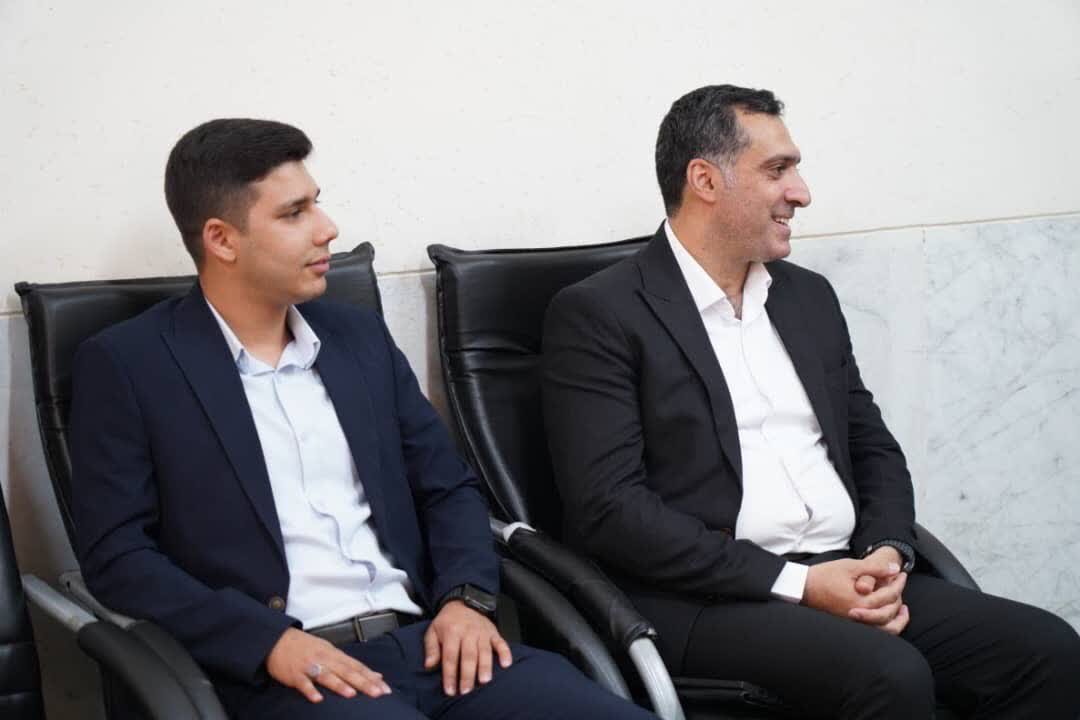 مردم خارگ شایسته دریافت بهترین خدمات هستند