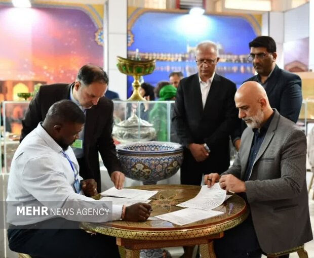 تفاهمنامه همکاری تجاری اصفهان و زیمبابوه امضا شد