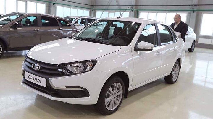 Leading Russian carmaker eyes localization project in Iran