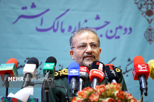 سردار غلامرضا سلیمانی رئیس سازمان بسیج در همایش سراسری حفظ انسجام