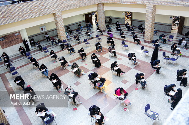 هزار داوطلب شهرستان دشتی در آزمون سراسری شرکت کردند