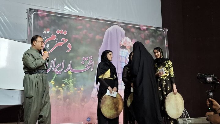 دختران آیندهسازان ایران اسلامی هستند دختران، آیندهسازان ایران اسلامی هستند