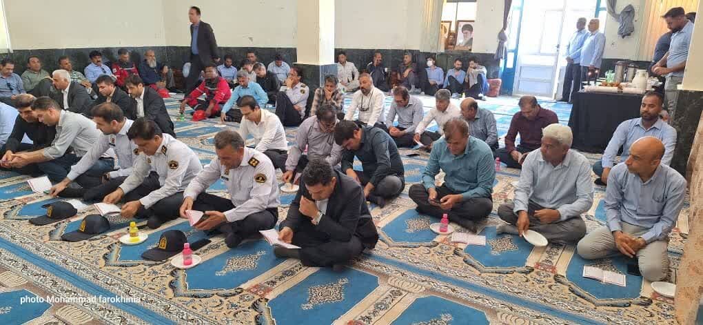 آئین یادبود جان‌باختگان حادثه بندر شهید رجایی در گناوه برگزار شد