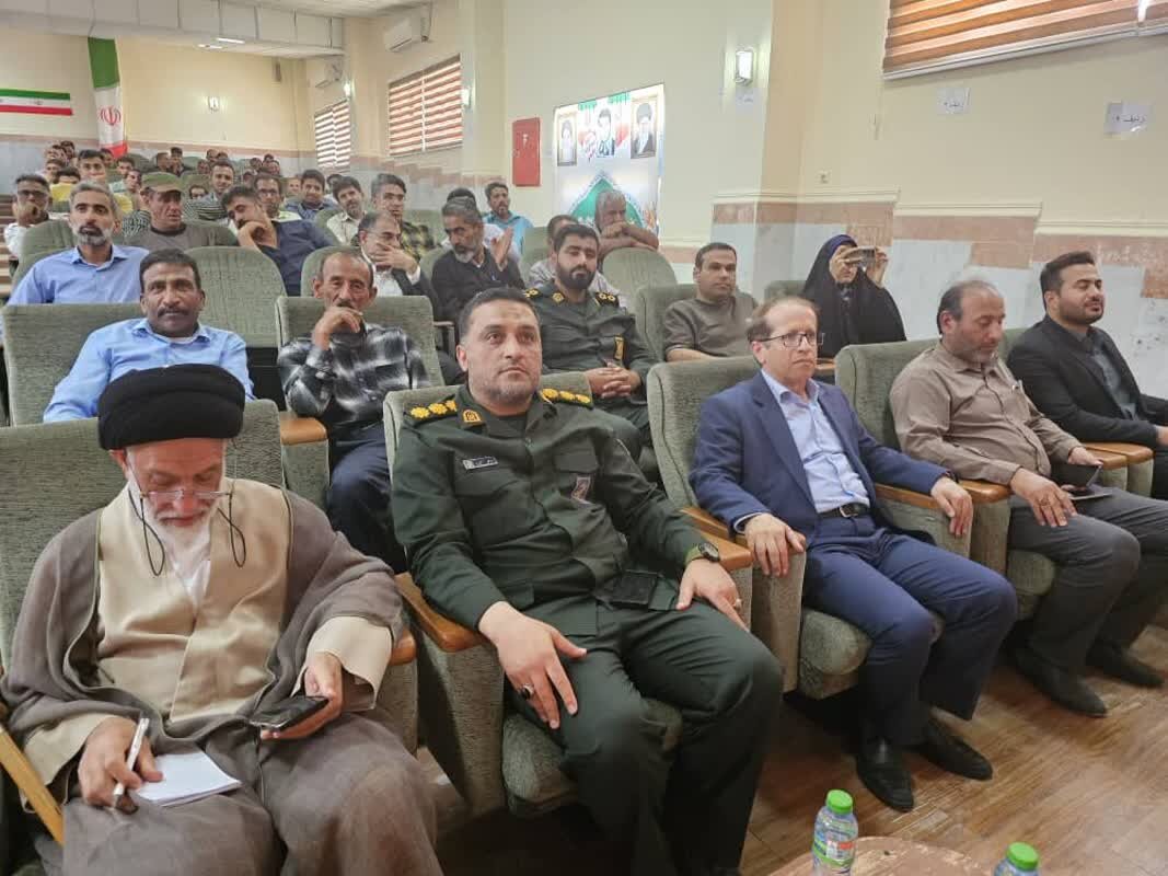 کارگران مجاهدان راه خدا هستند