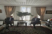 İran ve İngiltere diplomatları konsolosluk konularını görüştü