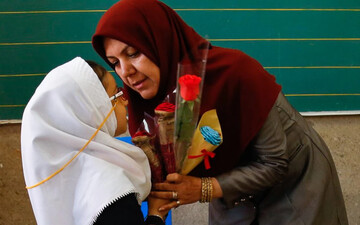 آغاز  پویش «بوسیدنی‌های روزگار» در یزد