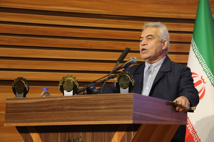 فاصله دستمزد کارگران با هزینه معیشت زیاد است