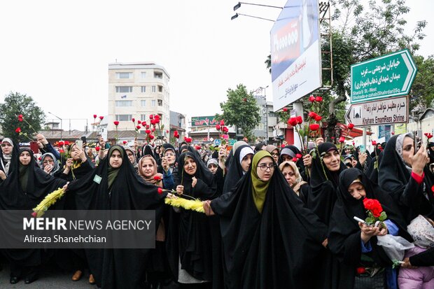 استقبال از کاروان خادمین حرم مطهر رضوی در رشت