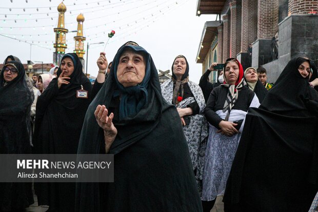 استقبال از کاروان خادمین حرم مطهر رضوی در رشت