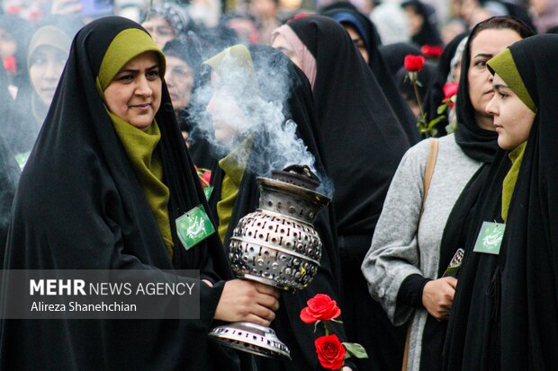 استقبال از کاروان خادمین حرم مطهر رضوی در رشت