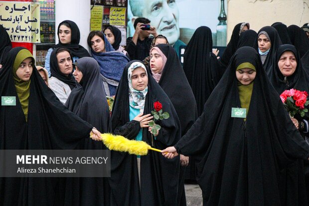 استقبال از کاروان خادمین حرم مطهر رضوی در رشت