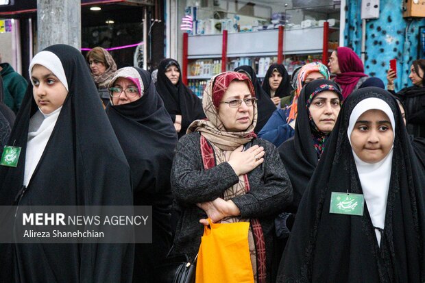 استقبال از کاروان خادمین حرم مطهر رضوی در رشت