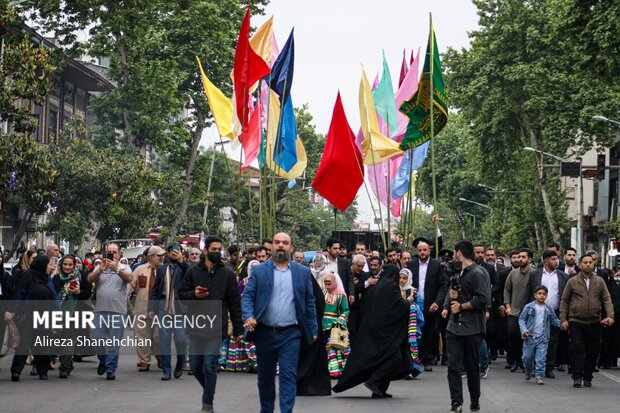استقبال از کاروان خادمین حرم مطهر رضوی در رشت