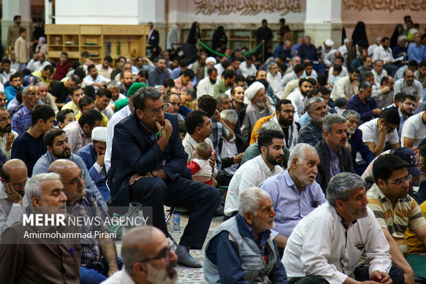 بزرگداشت جان باختگان حادثه بندرعباس در حرم بانوی کرامت