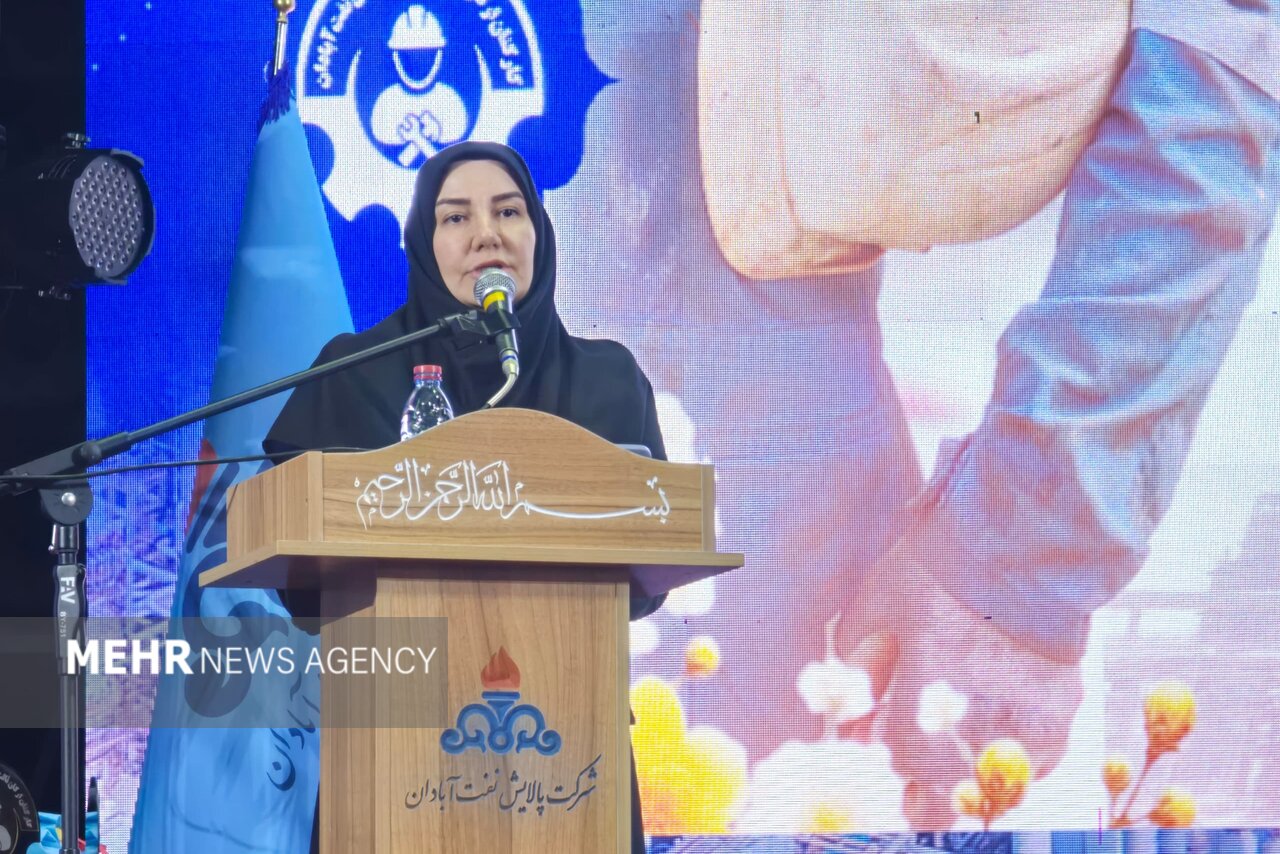 نفت،كاركنان،آبادان،خزايي،معيشت،پالايشگاه،تحقق،انساني،صنعت