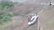 سقوط خودروی سواری به دره در محور لوشان به قزوین