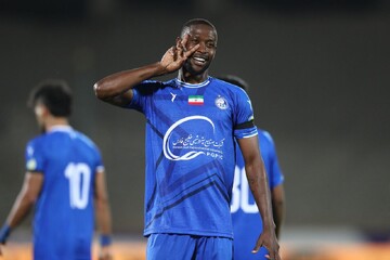 حمایت مهاجم کنیایی استقلال از مردم ایران + عکس