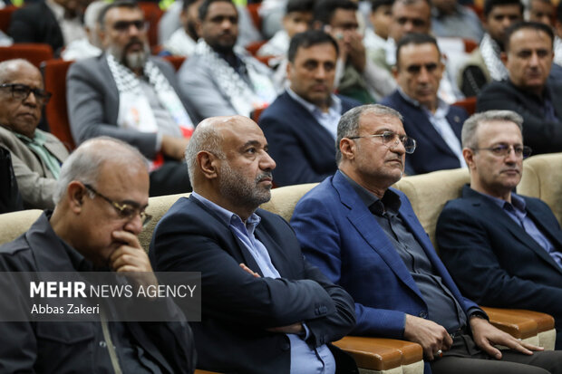 گرامیداشت روز کارگر و یادبود جانباختگان حادثه بندر شهید رجایی