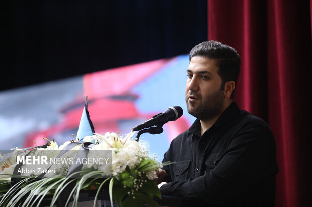 گرامیداشت روز کارگر و یادبود جانباختگان حادثه بندر شهید رجایی
