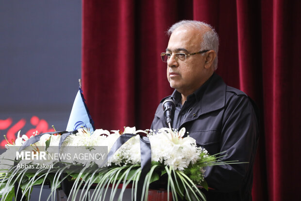 گرامیداشت روز کارگر و یادبود جانباختگان حادثه بندر شهید رجایی