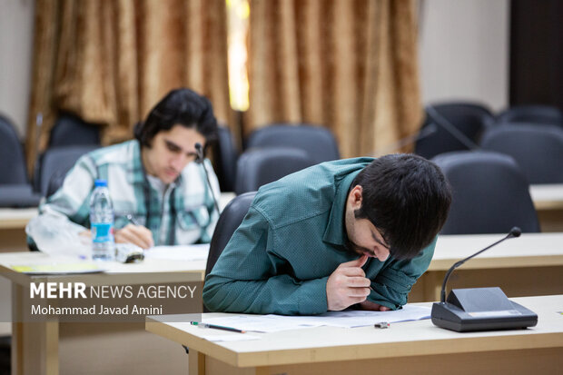 شرکت ۸۰ هزارنفر در آزمونهای کاردانی به کارشناسی و کاردانی فنیحرفهای