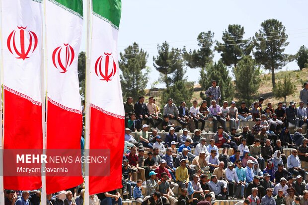 کشتی با چوخه قهرمانی کشور در پارک دوبرار بجنورد