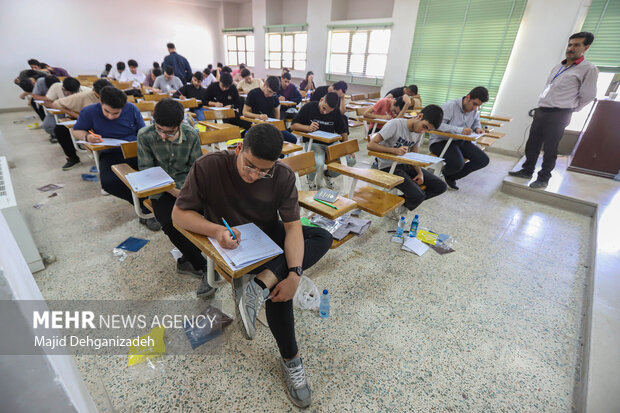 نتایج اولیه نوبت اول کنکور سراسری سال ۱۴۰۴ منتشر شد