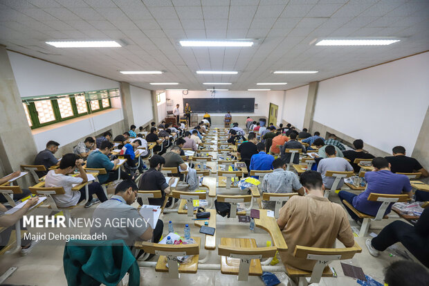 نوبت دوم آزمون سراسری سال 1404 در روزهای 26 و 27 تیر برگزار می شود