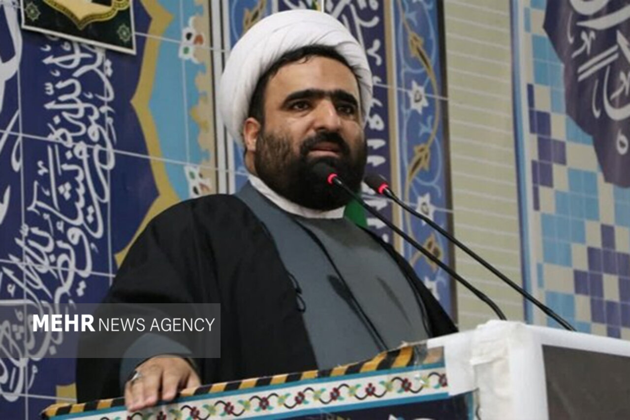 امام جمعه شهر قدس: مردم مراقب حفظ وحدت باشند امام جمعه شهر قدس: مردم مراقب حفظ وحدت باشند