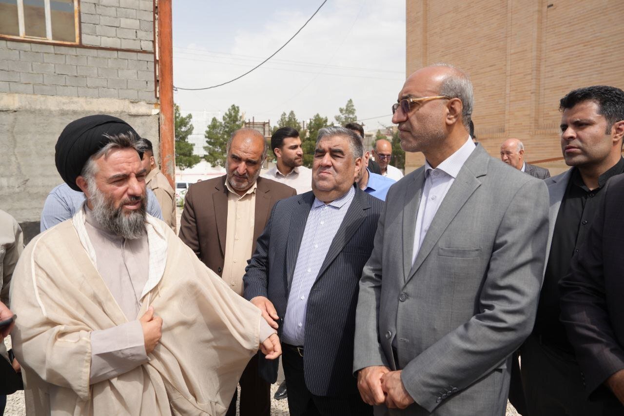 آرامگاه،اسحاق،استاندار،احمد،بن،شهرستان،فرهنگي،توسعه،حبيبي،شهداي
