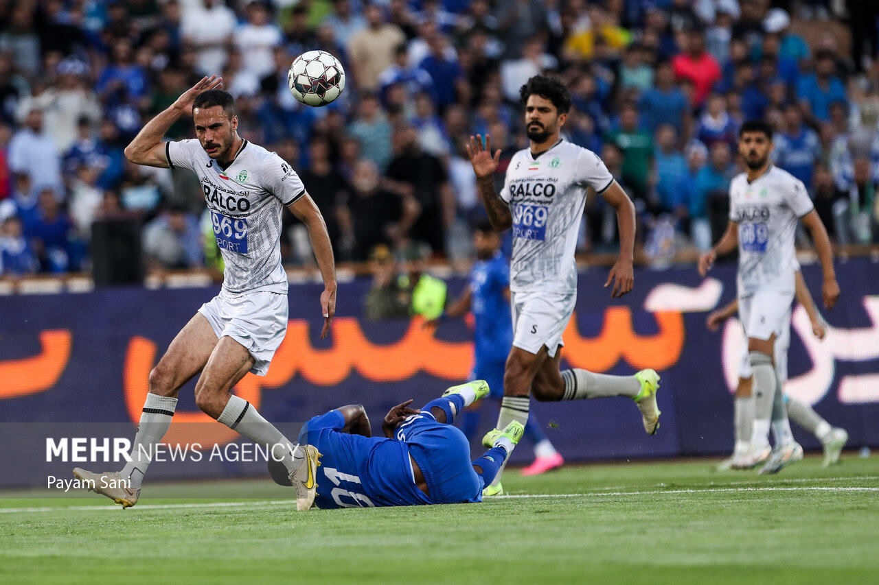 پنهانکاری مدیران استقلال در مورد «ماتزاری»/ «والتر» وجود خارجی ندارد!