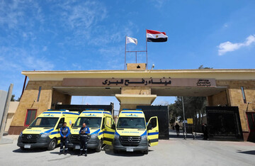 مصدر مصري: إسرائيل تغلق معبر رفح من الجانب الفلسطيني وتمنع دخول المساعدات
