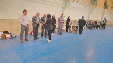 برگزاری مسابقات هندبال دختران چهارمحال و بختیاری در دهه کرامت